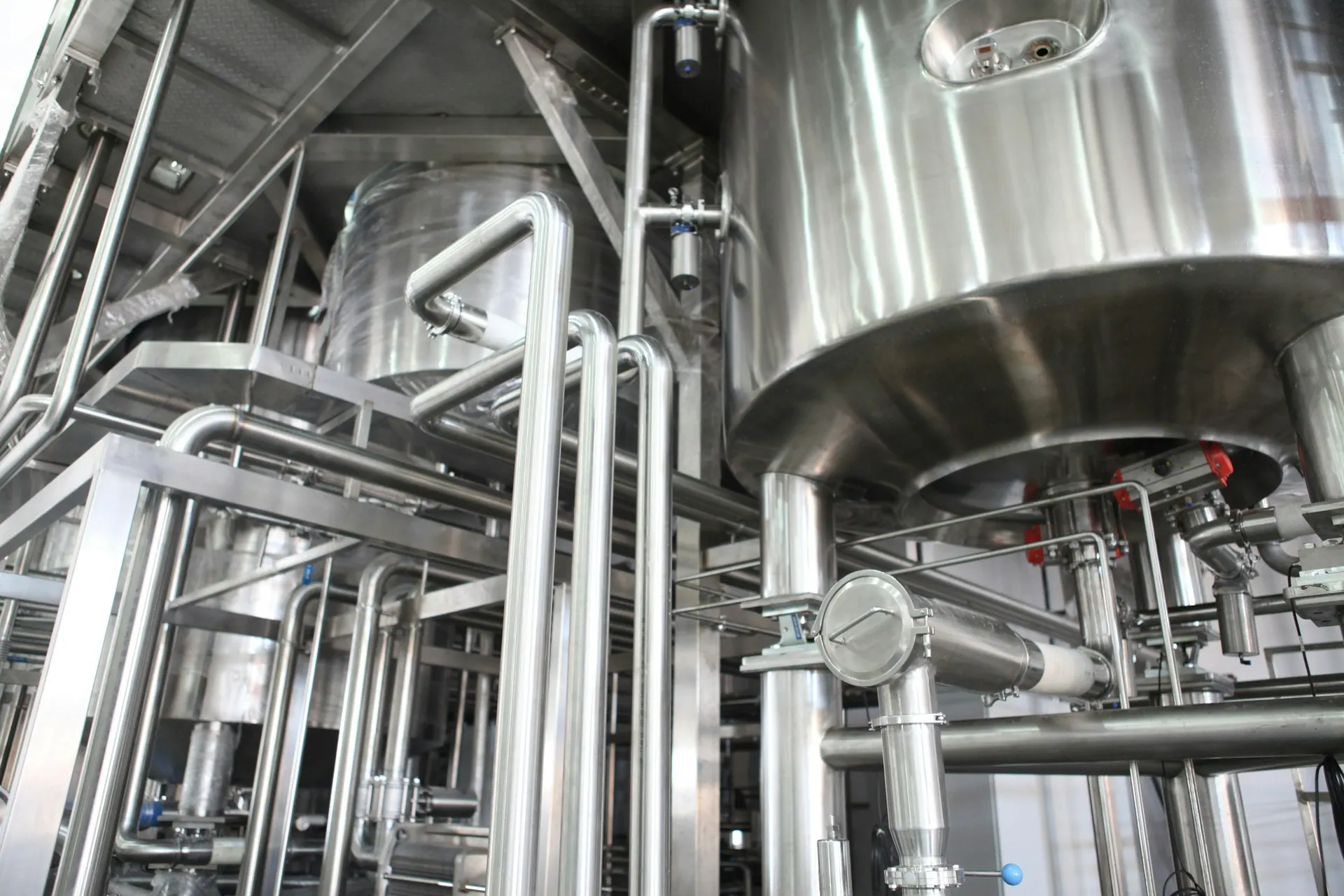 Process piping and heat-treatment equipment (illustrative)